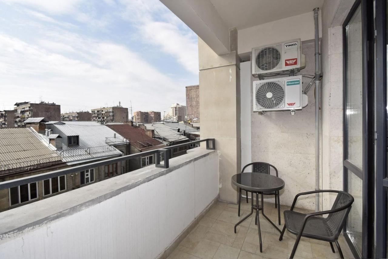 Rent Inn Yerevan On Koghbaci Street Exterior photo
