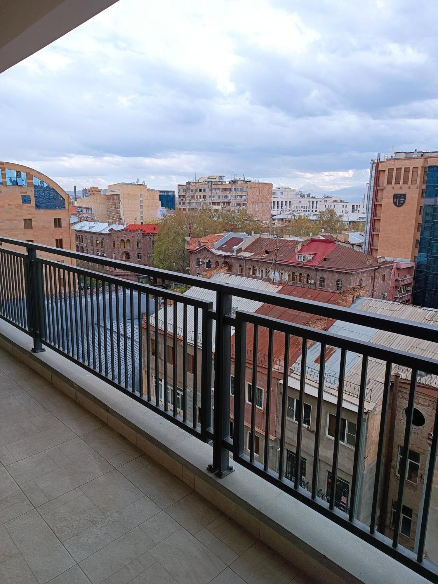 Rent Inn Yerevan On Koghbaci Street Exterior photo