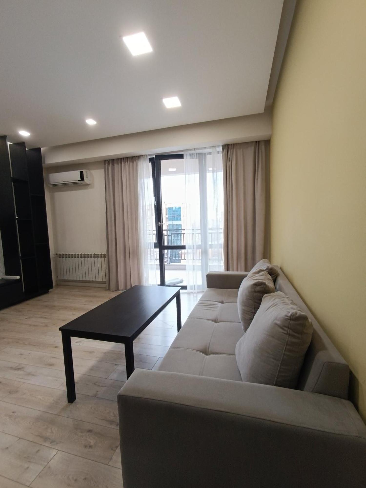 Rent Inn Yerevan On Koghbaci Street Exterior photo